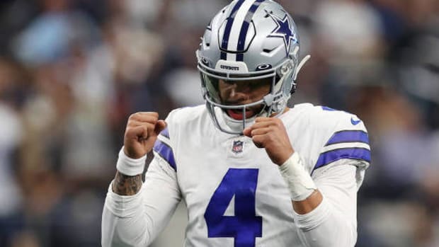 dak atl fists